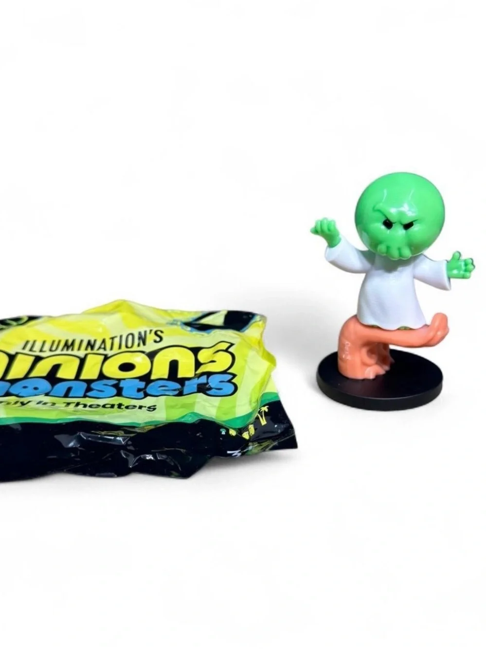 Wendy's Minions & Monsters Kids Meal Toy Goomi Green Alien Figure (2026)